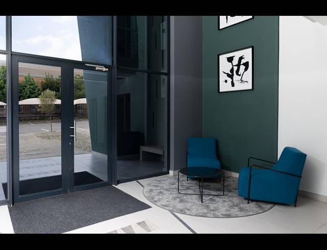 335M² OFFICE TO LET IN VORNA VALLEY